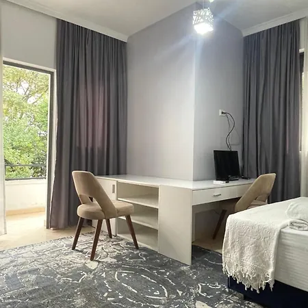 Sanremo Hotel *
